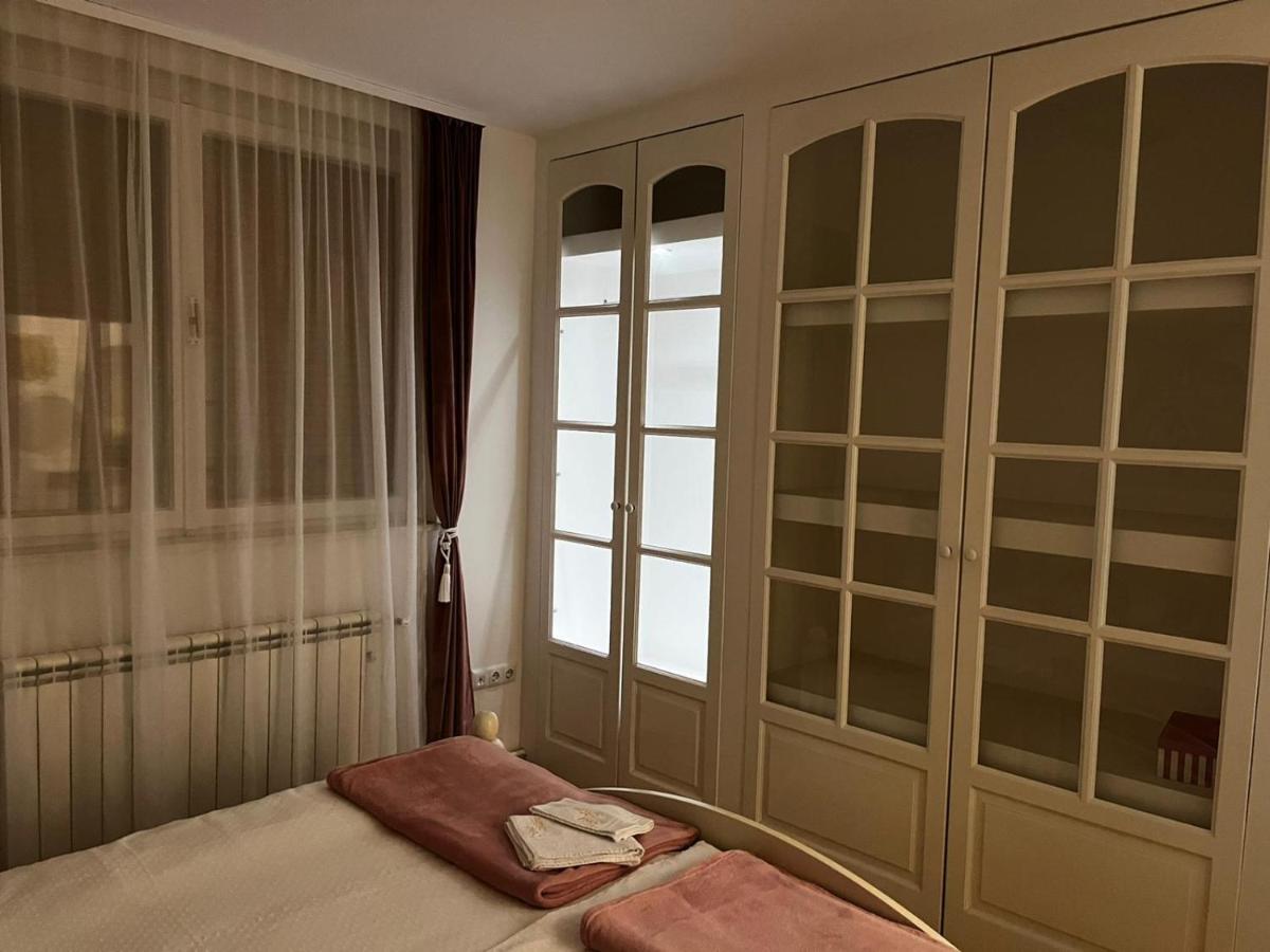 Apartman Gold Maris Apartamento Karlovac Exterior foto